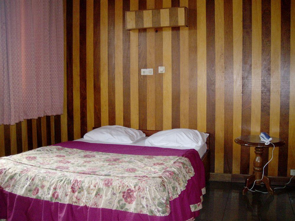 מלון Yaoundé Relais Saint Jacques מראה חיצוני תמונה